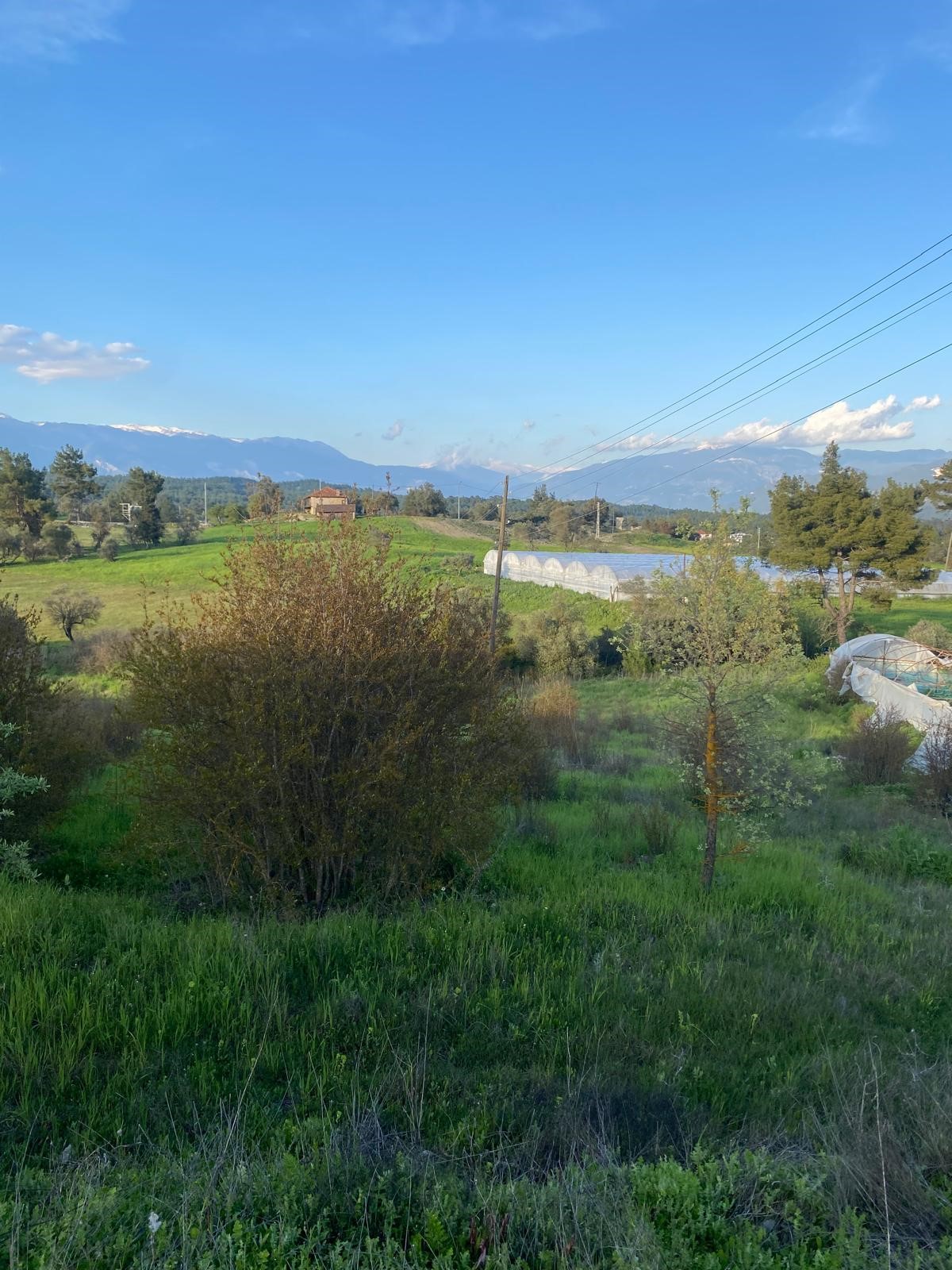 Kaş Uğrar'da Ev & Sera İmkanlı 33.191m² Satılık Arazi