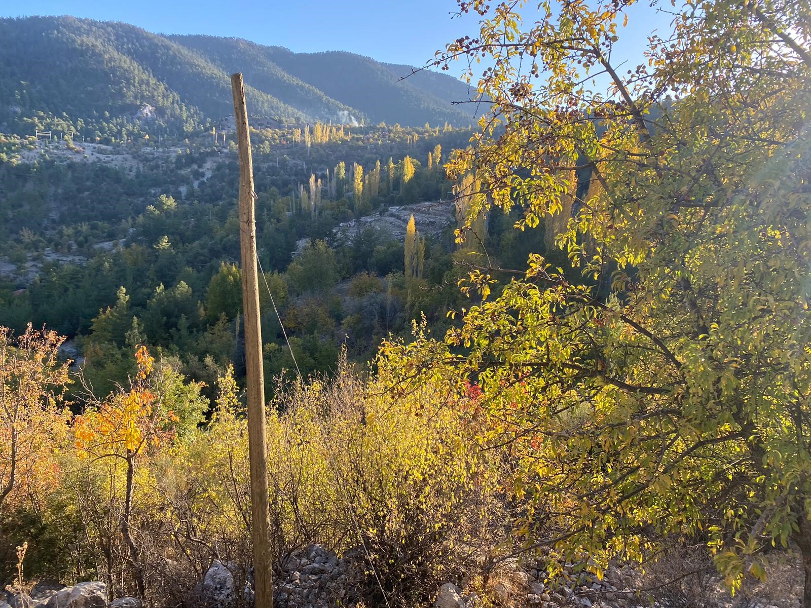 Kaş Beldibi'nde Doğa Manzaralı Satılık Tarla (3735 m²)