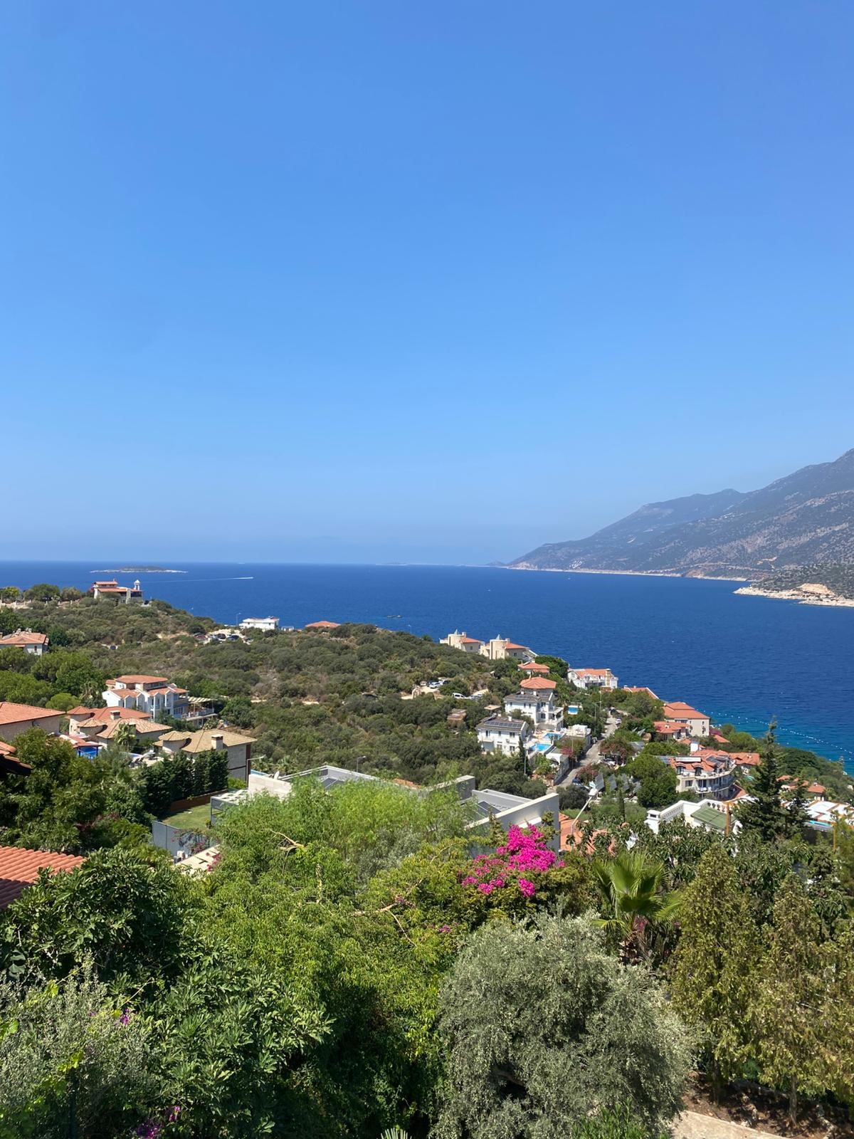 Kaş Çukurbağ yarımadasında deniz manzaralı muhteşem villa