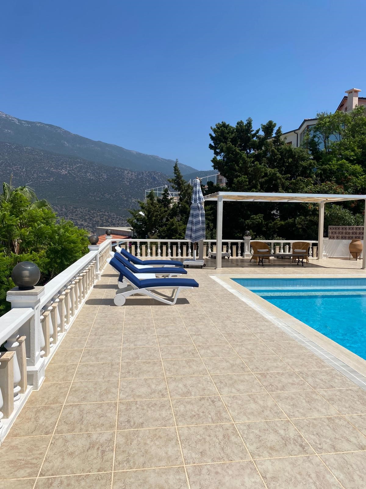 Kaş Çukurbağ yarımadasında deniz manzaralı muhteşem villa