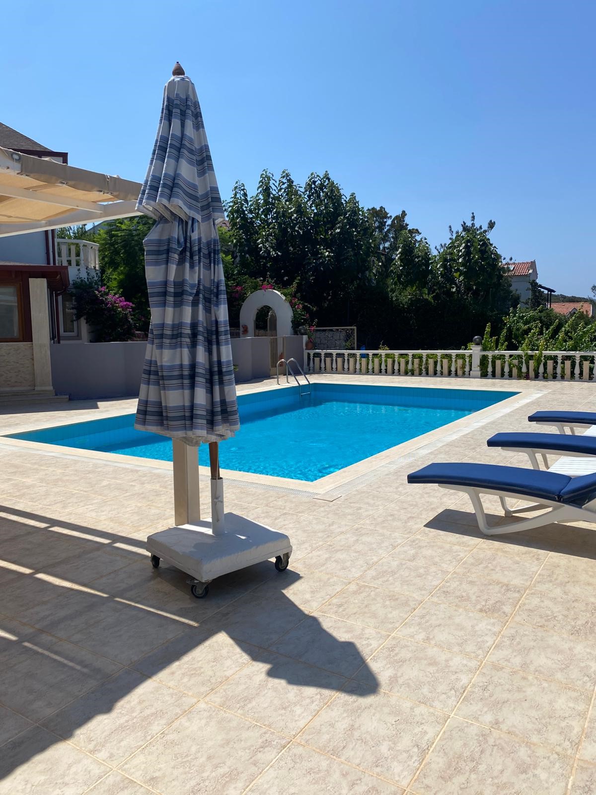 Kaş Çukurbağ yarımadasında deniz manzaralı muhteşem villa