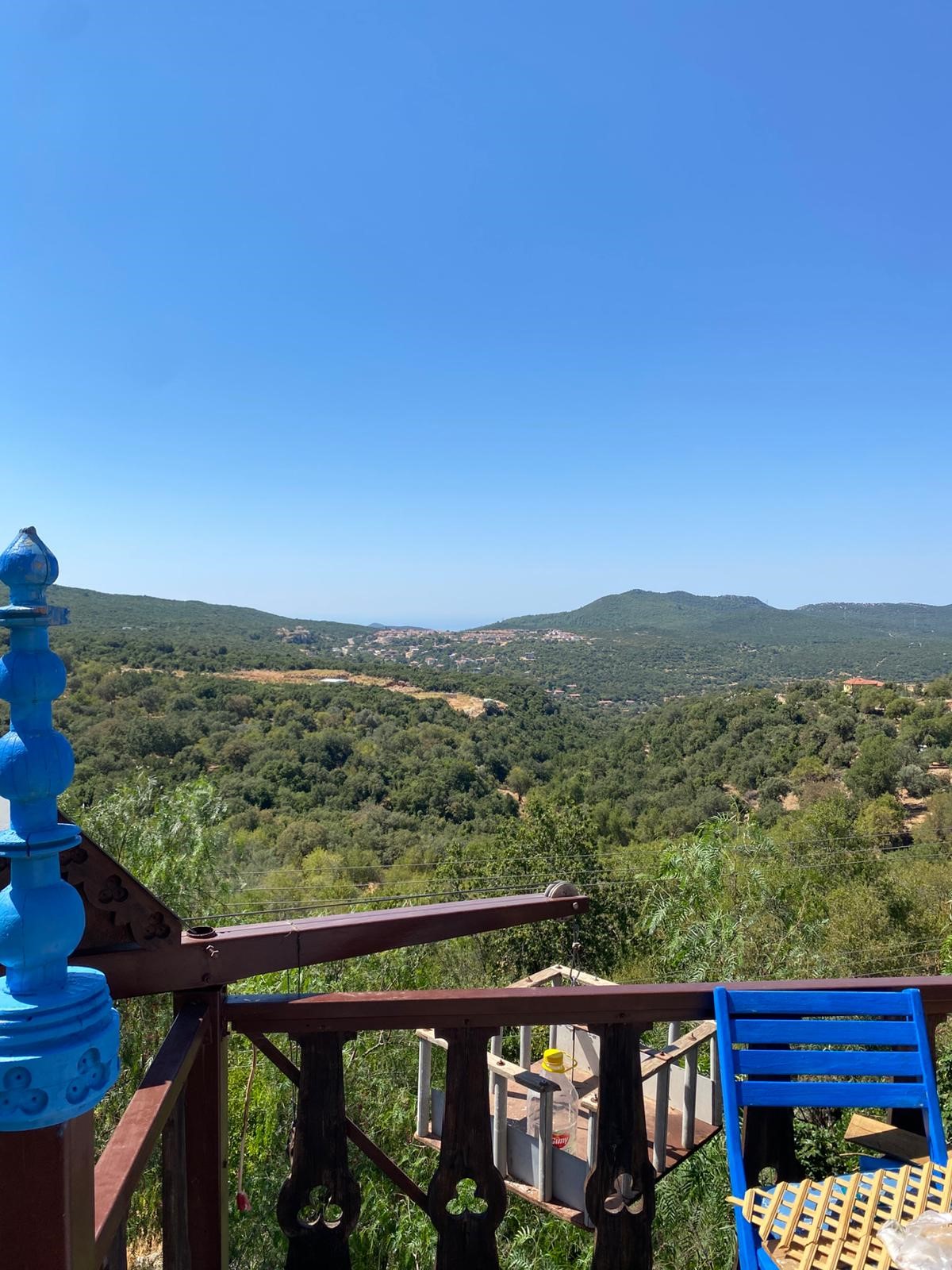 Çukurbağ köyünde ortaçağ tarzında inşaa edilmiş sıradışı villa