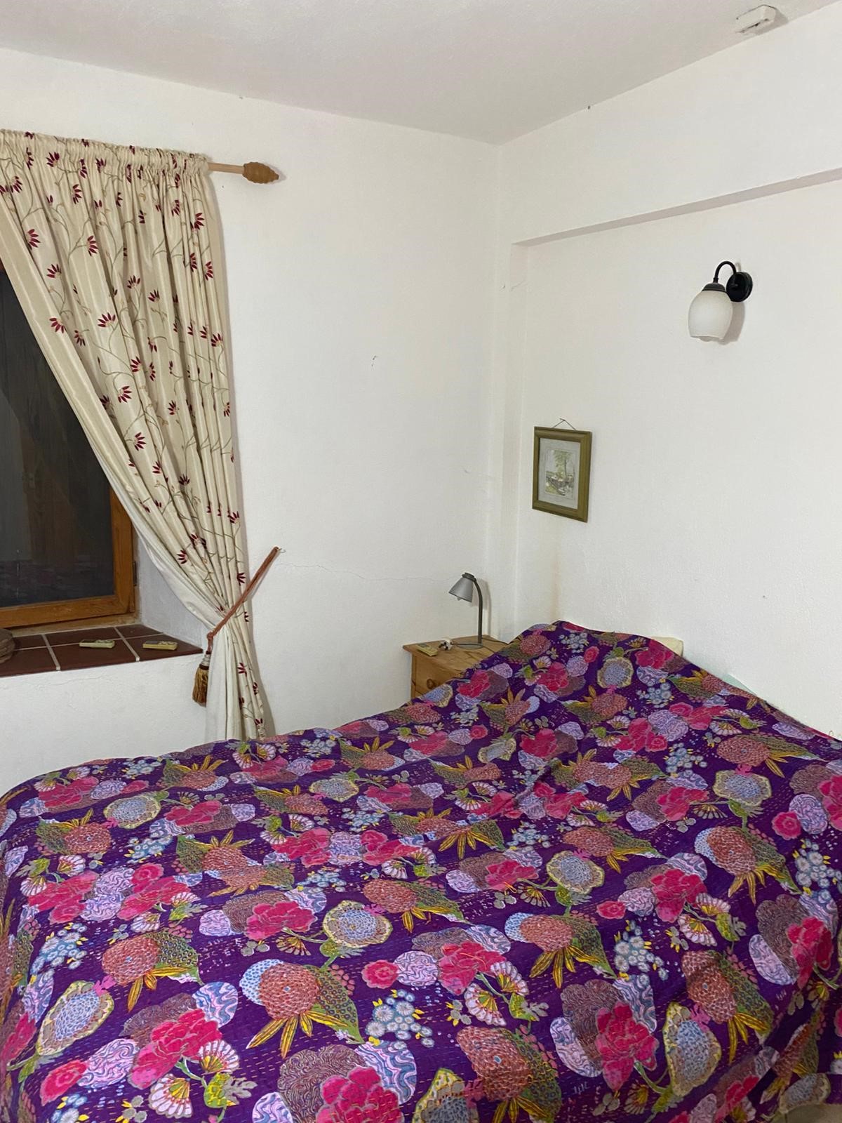 Çukurbağ köyünde ortaçağ tarzında inşaa edilmiş sıradışı villa