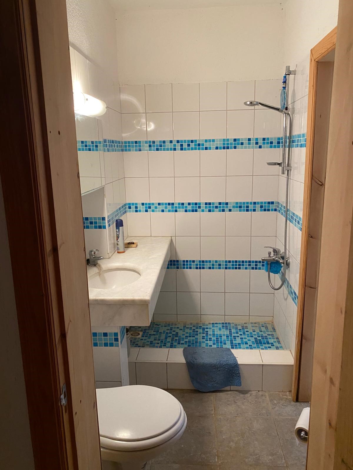 Çukurbağ köyünde ortaçağ tarzında inşaa edilmiş sıradışı villa