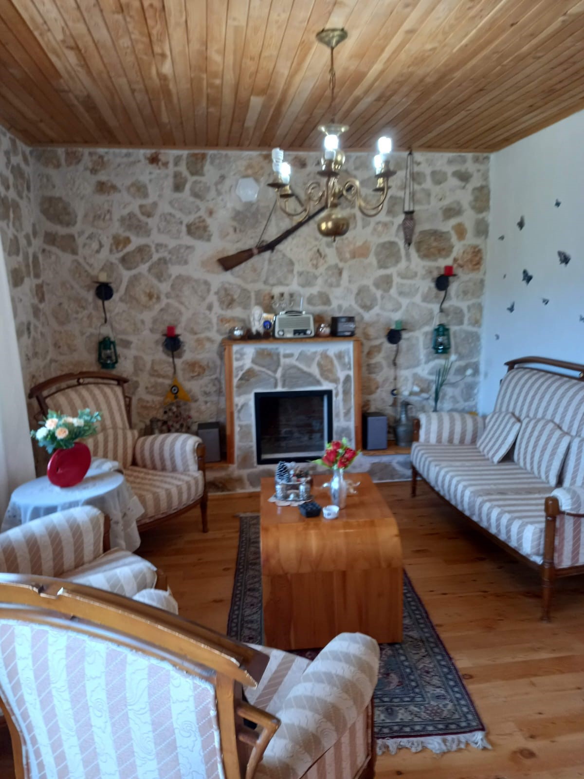 Kaş Yeniköy Asas ta müstakil taş ev