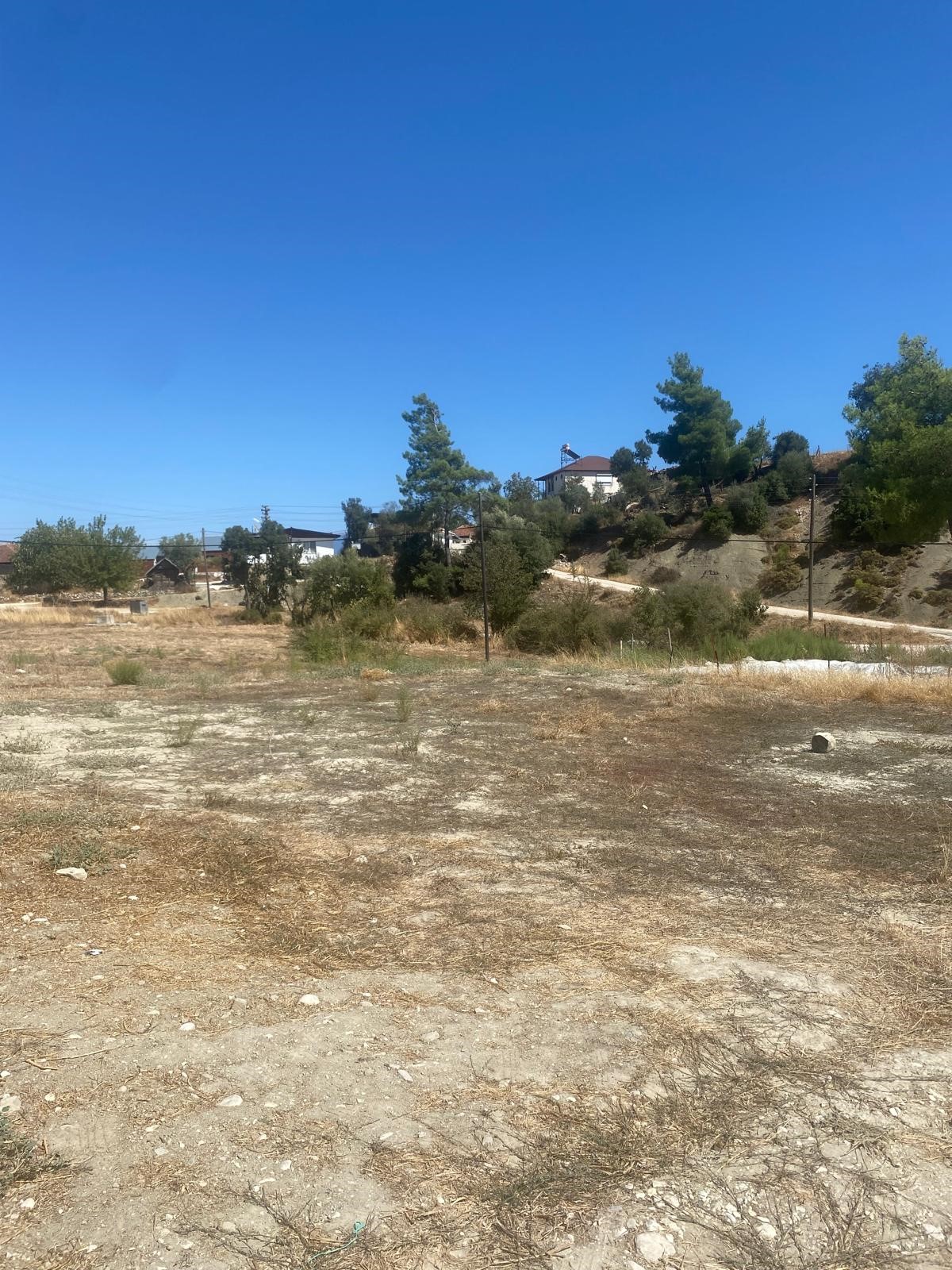 Kaşın en potansiyelli köylerinden Uğrar da tarla