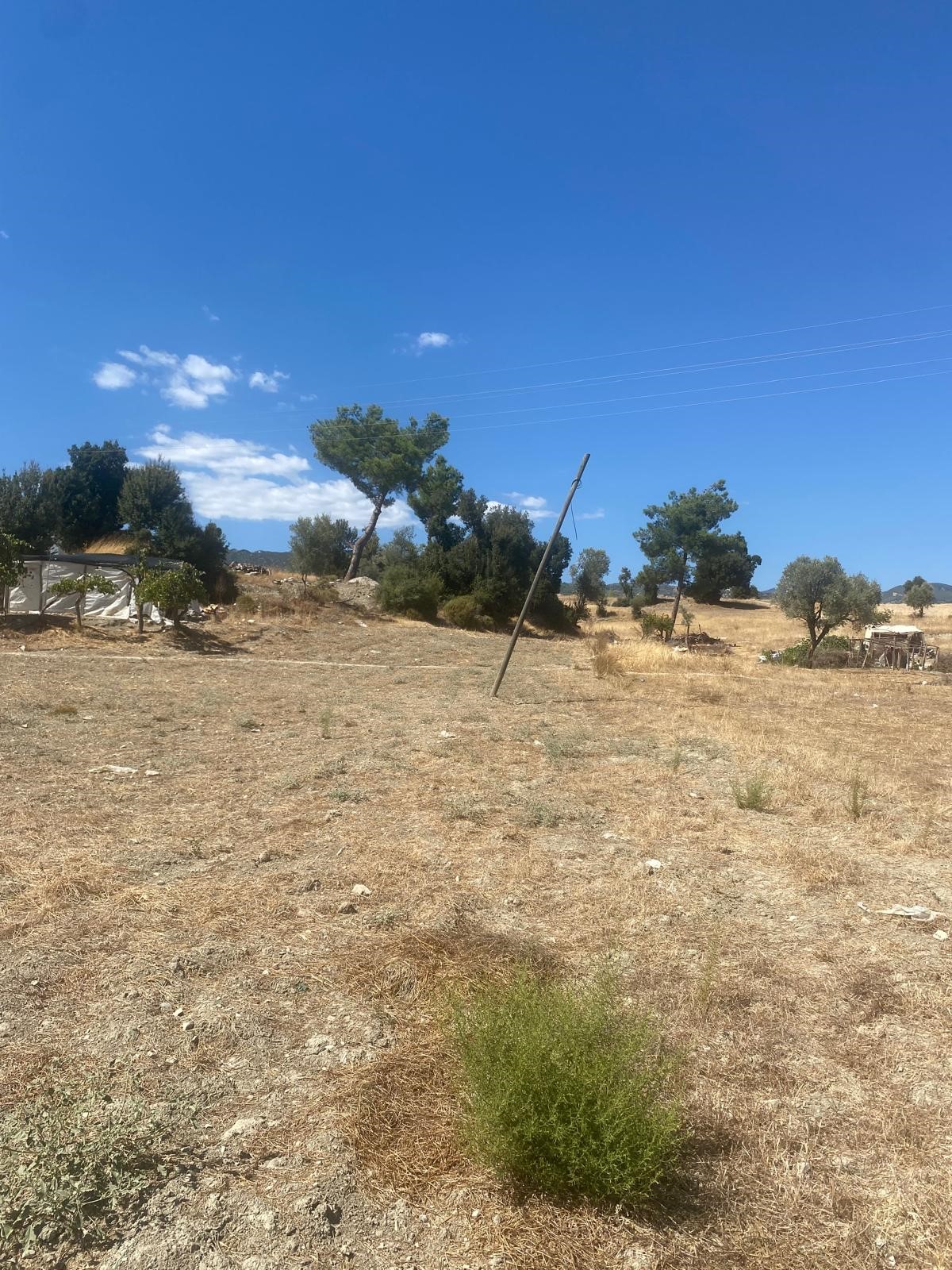 Kaşın en potansiyelli köylerinden Uğrar da tarla